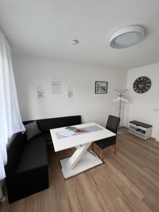 Apartment 2 Gaeste Schörfling Dış mekan fotoğraf